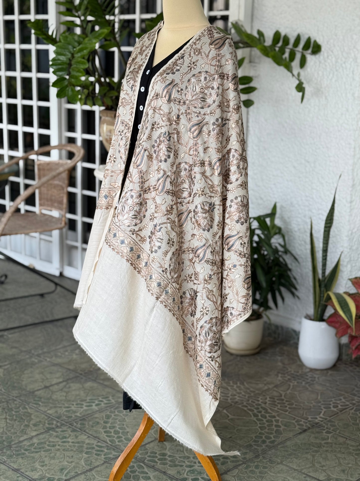 Tulip Stole Beige