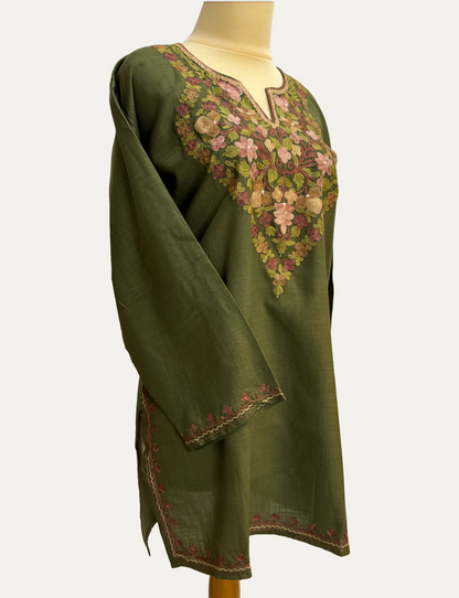 Kurti Short 46 (009)