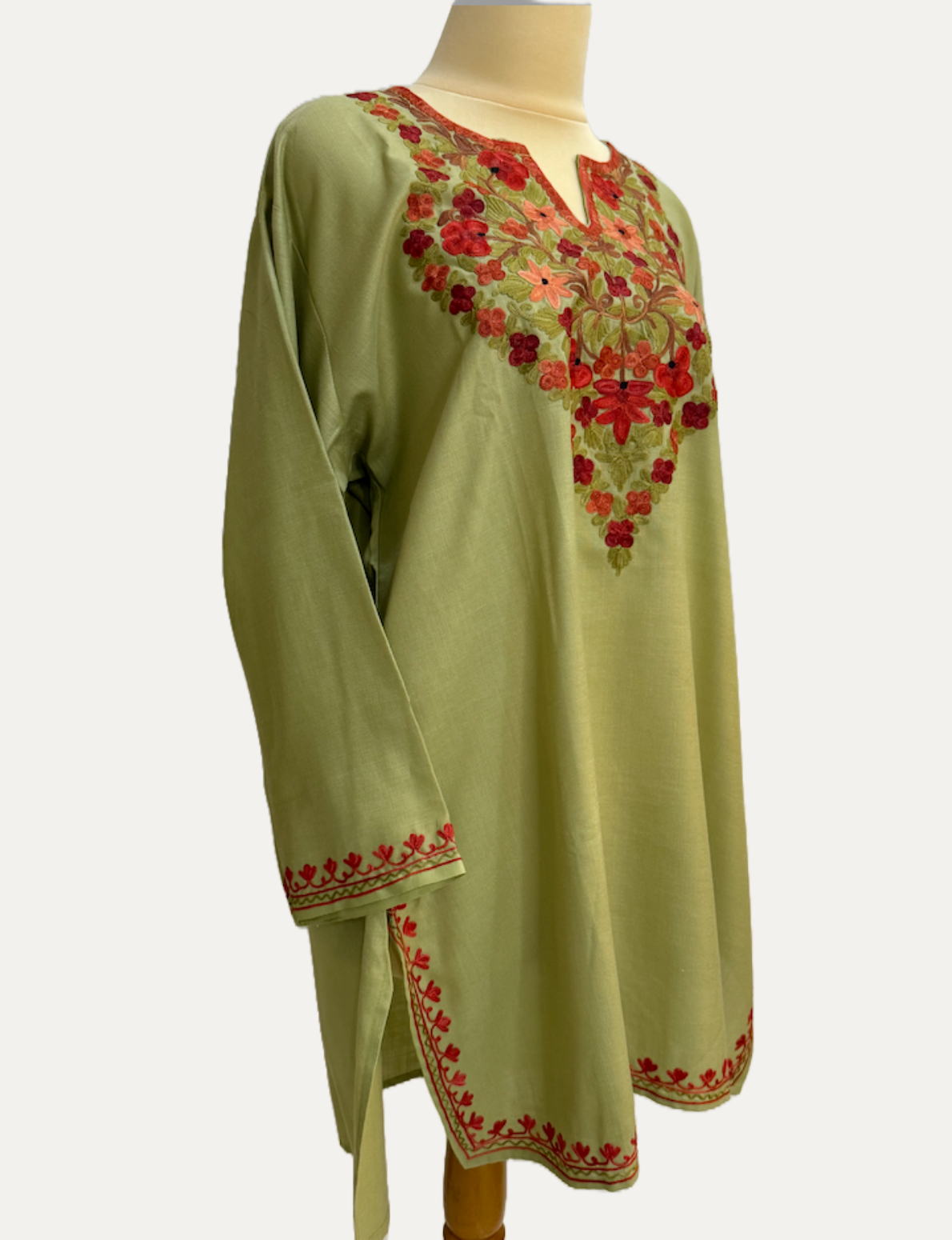 Kurti Short 46 (012)