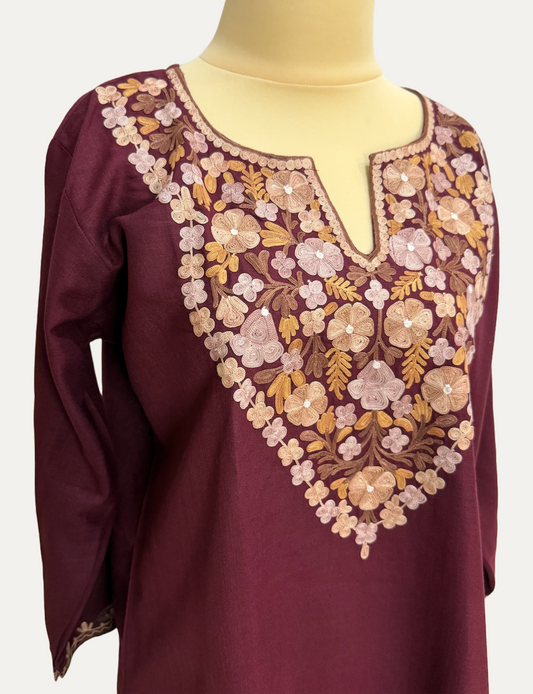 Kurti Short 46 (015)