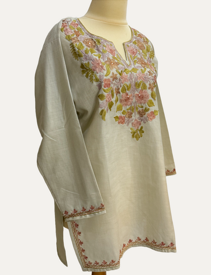 Kurti Short 42 (020)