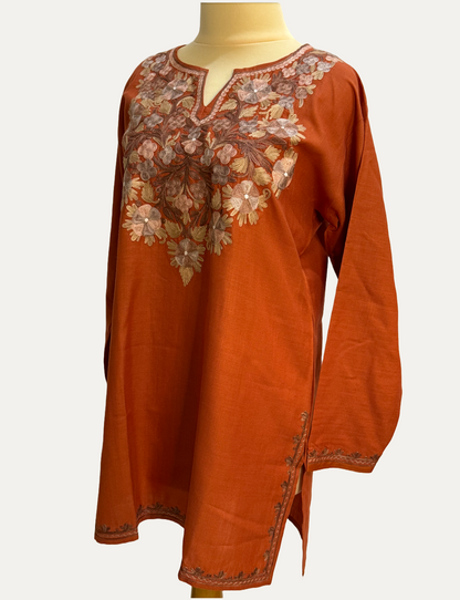 Kurti Short 42 (029)