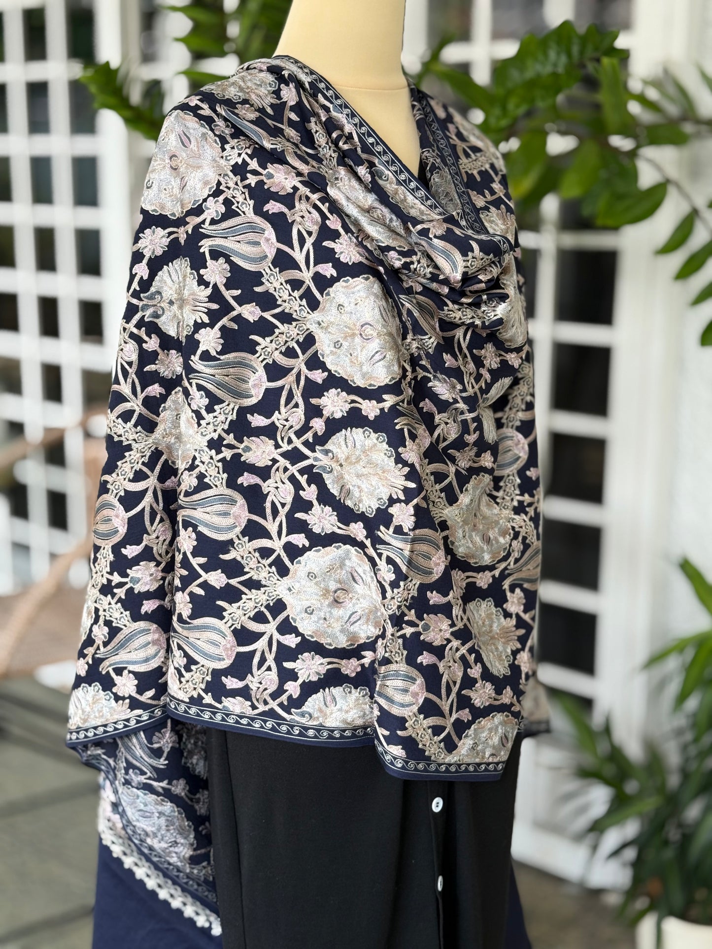 Tulip Stole Navy Blue