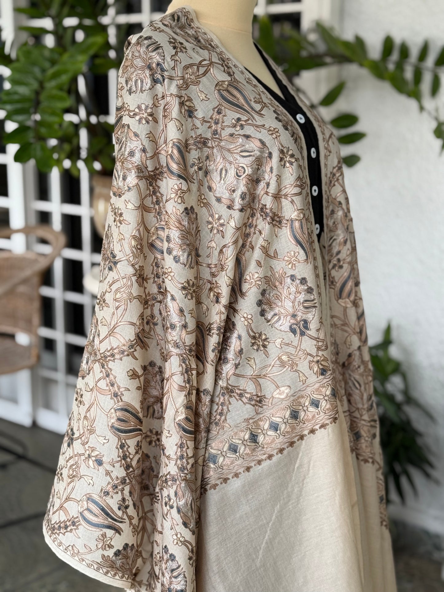 Tulip Stole Beige