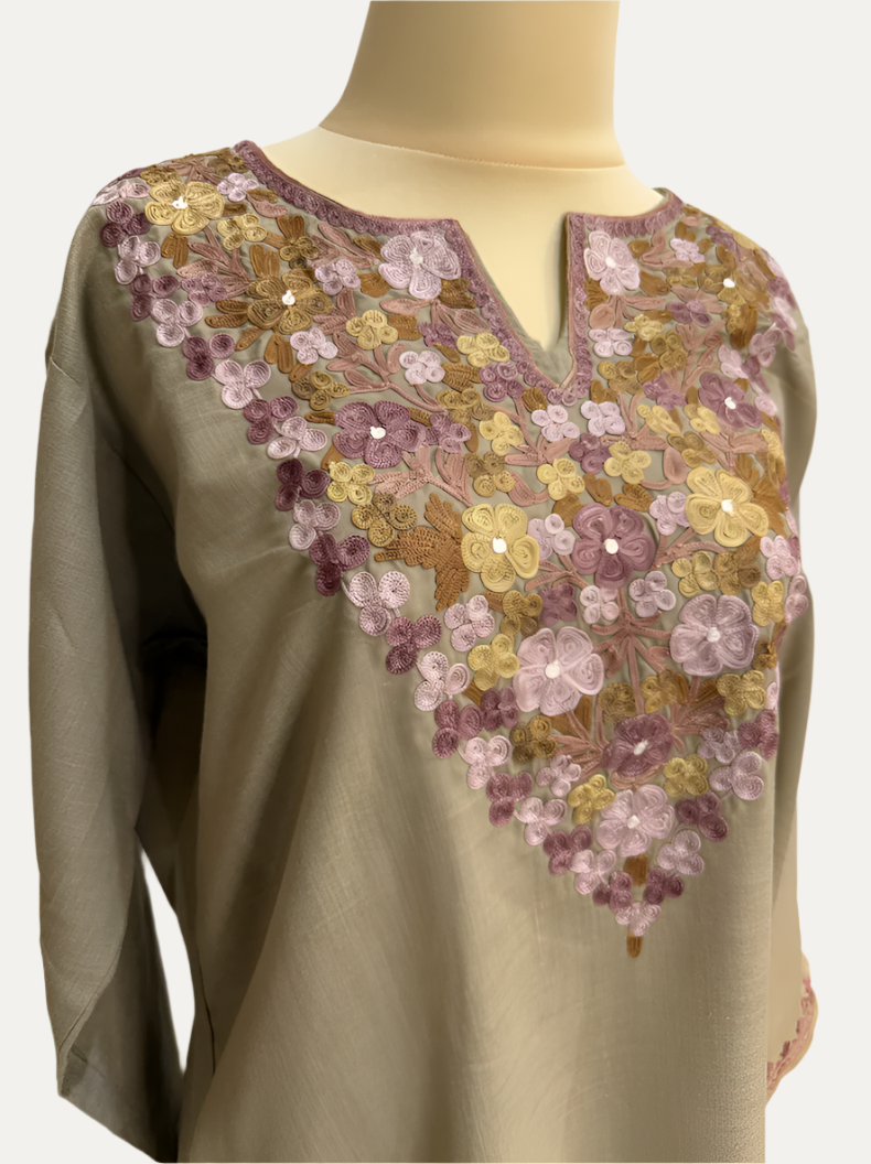 Kurti Long 42 (010)