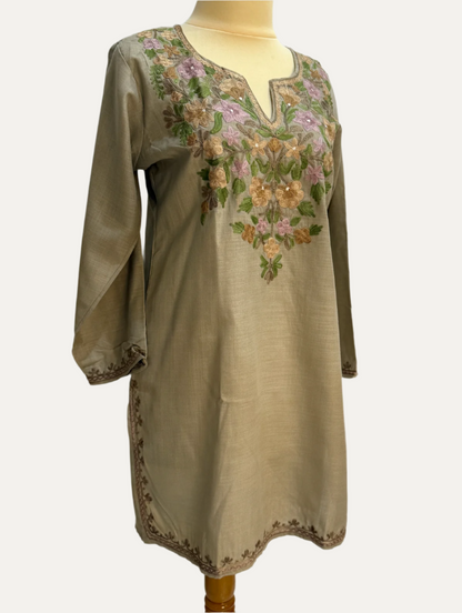 Kurti Short 40 (031)