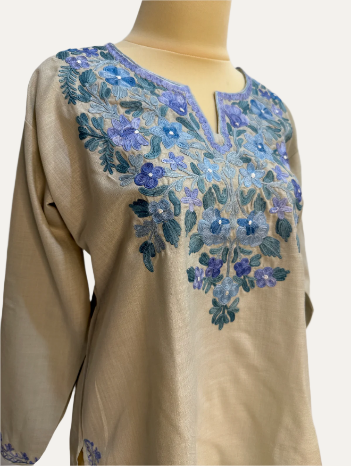 Kurti Short 42 (027)