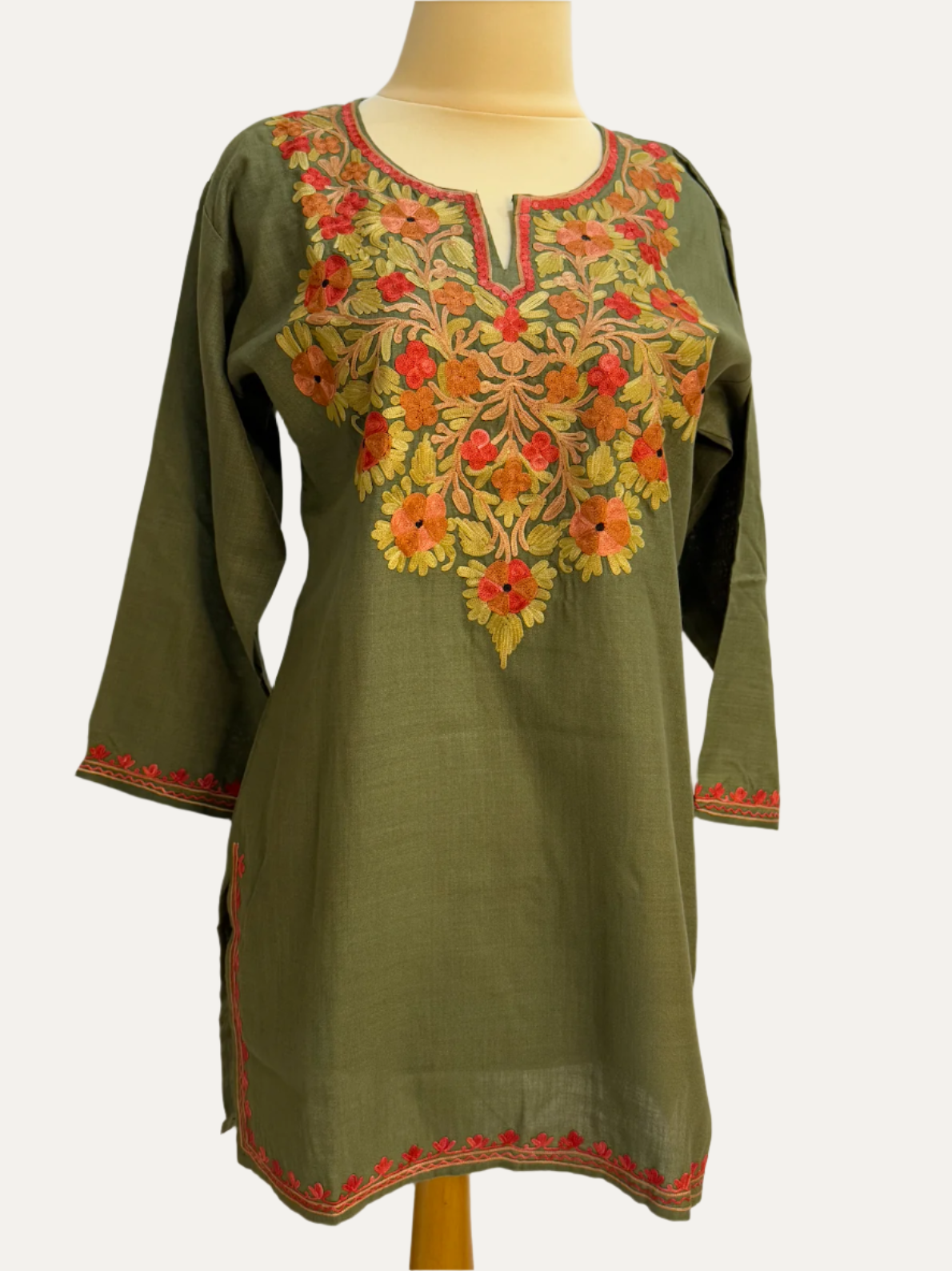 Kurti Short 40 (040)