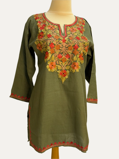 Kurti Short 40 (040)