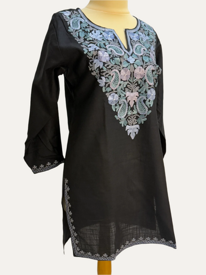 Kurti Short 38 (045)