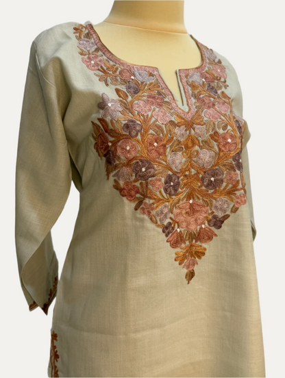 Kurti Short 38 (048)