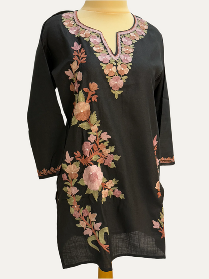 Kurti Short 38 (050)